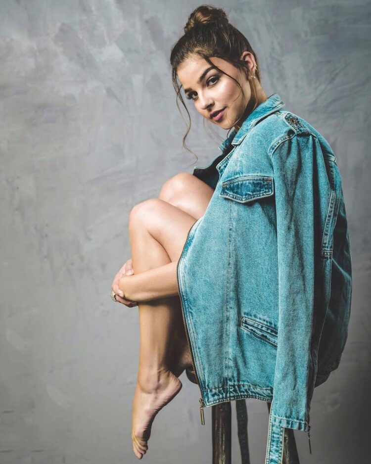 gabriela medvedovski feet 3