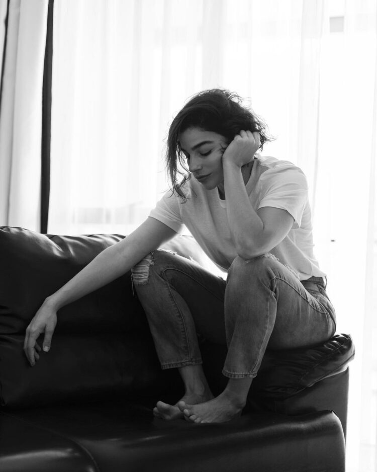 gabriela medvedovski feet 5