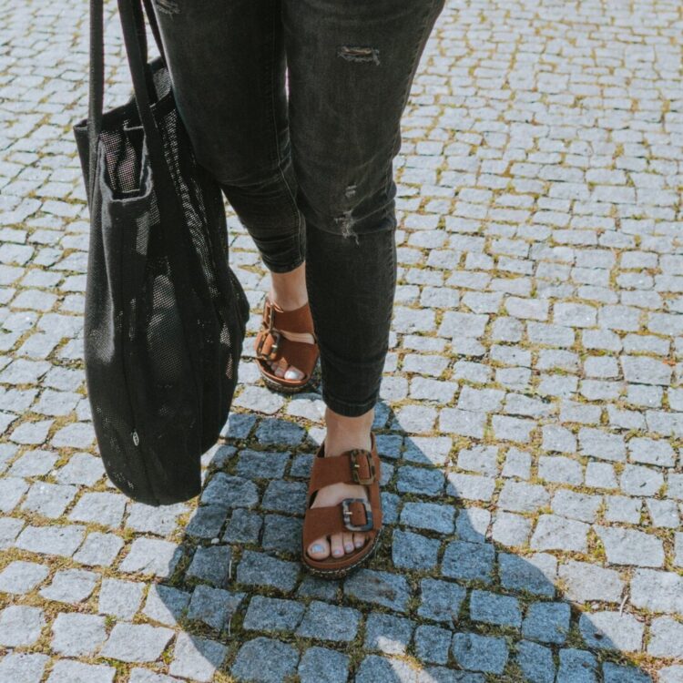 gabriela merino feet 5