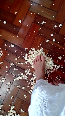 gabriela santana feet 3