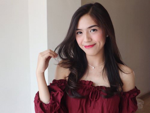 gabriela warouw feet 6