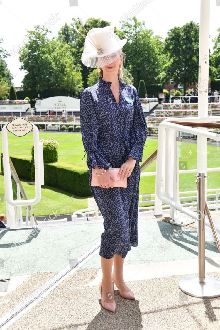 gabriella kingston feet