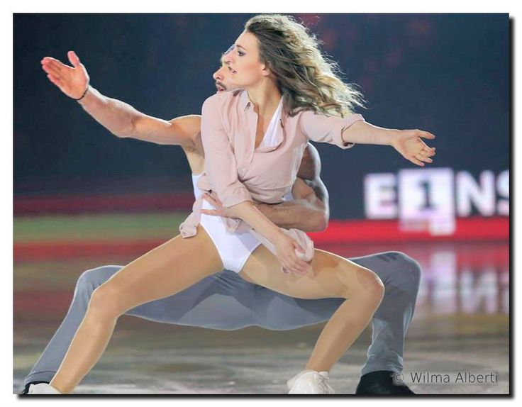 gabriella papadakis feet 2