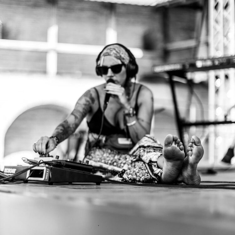 gabriella toth feet 1