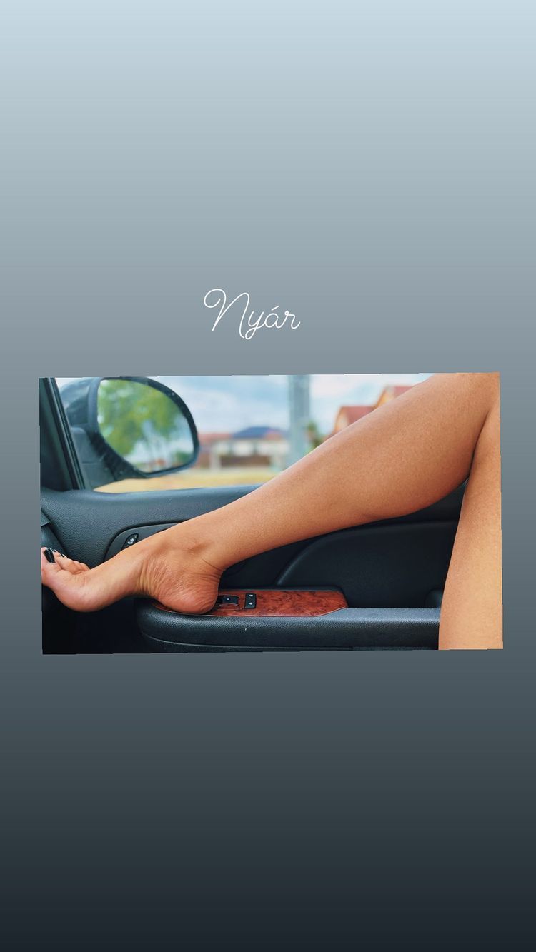 gabriella toth feet 4