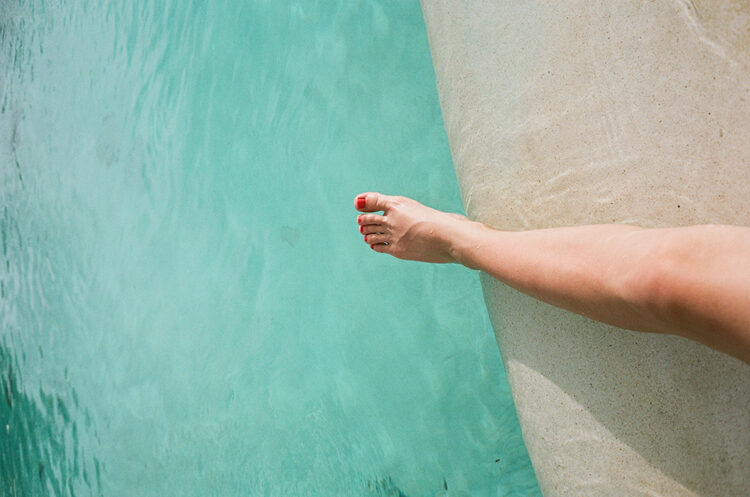 gabriella toth feet 5