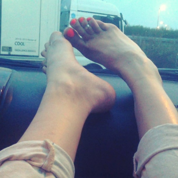 gabriella toth feet