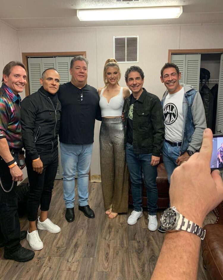 gabrielle anderson feet 5