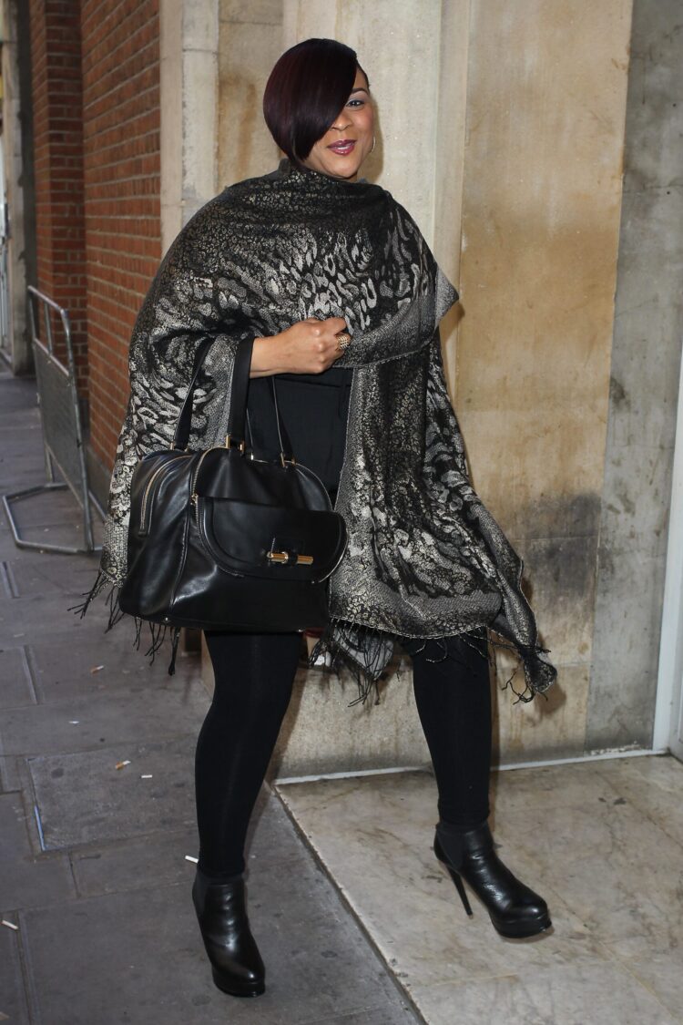 gabrielle black feet scaled