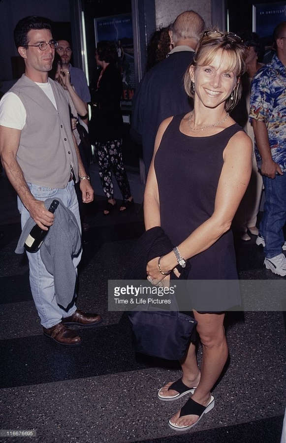gabrielle carteris feet 4