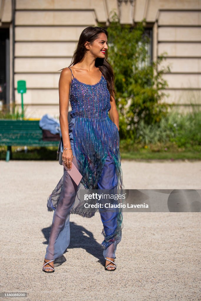 gabrielle caunesil feet 5