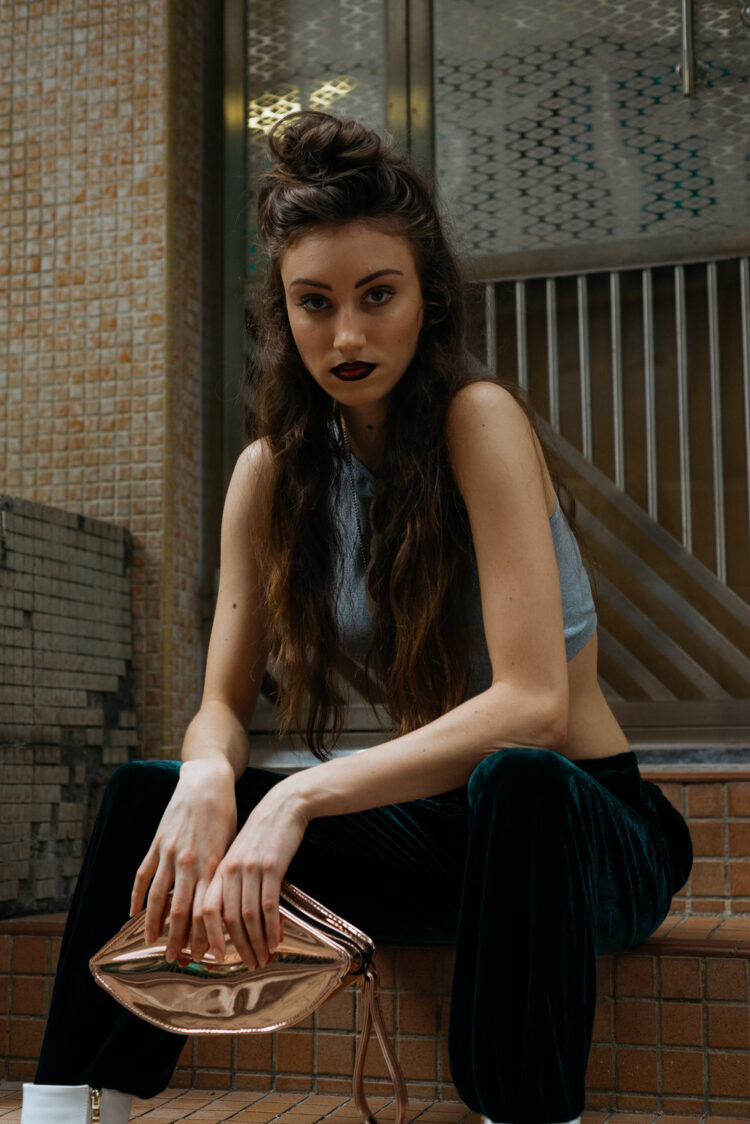 gabrielle kennedy feet