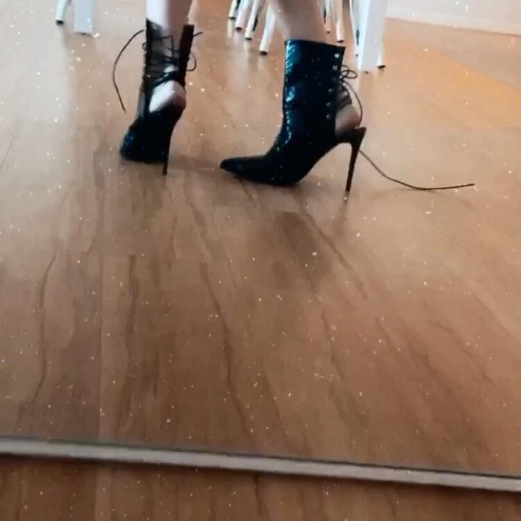 gabrielle klobucar feet 2