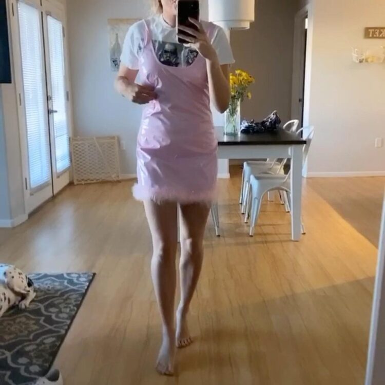 gabrielle klobucar feet