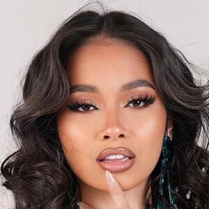 gabrielle montalbo feet 6