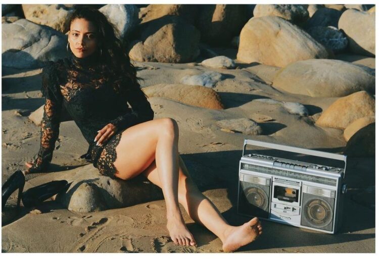 gabrielle walsh feet 2