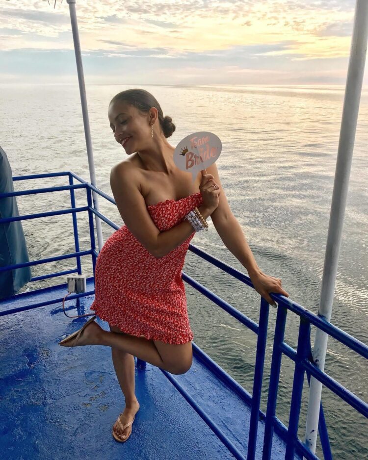 gabrielle walsh feet 3