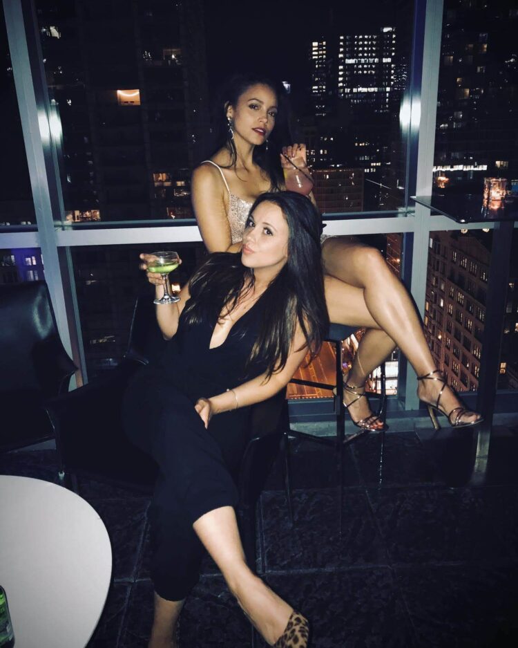 gabrielle walsh feet 5