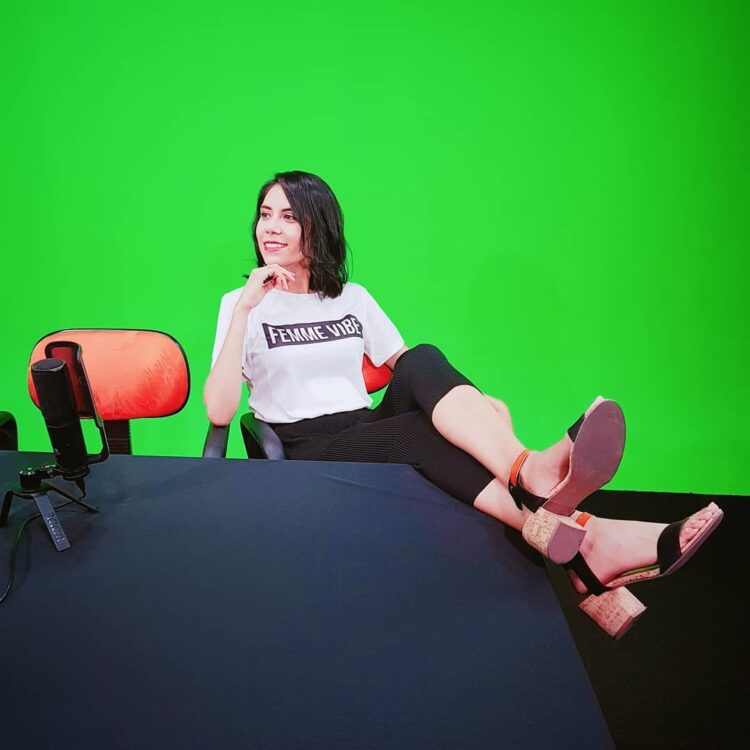 gaby meza feet 1