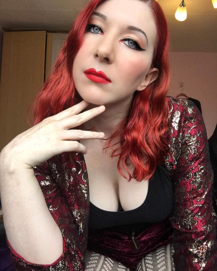 gadgetgirlkylie feet 5