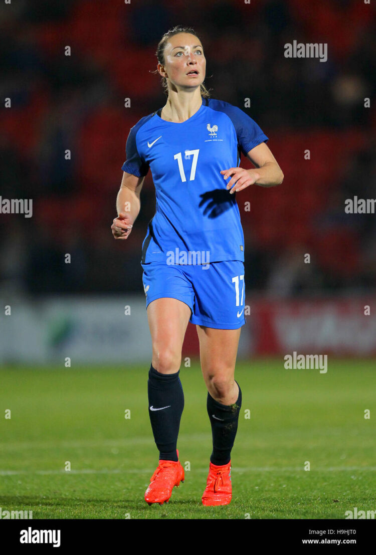 gaetane thiney feet 3