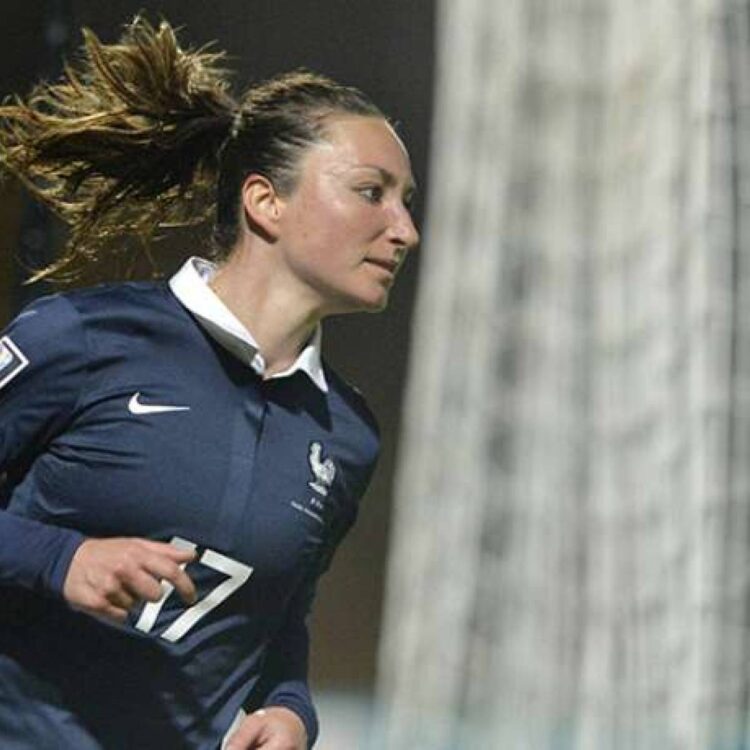 gaetane thiney feet 6