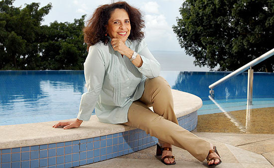 gal costa feet 6