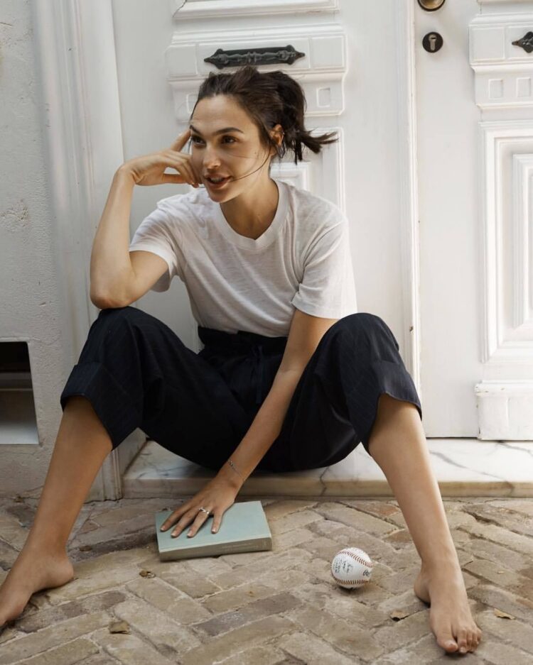 Gal Gadot Feet