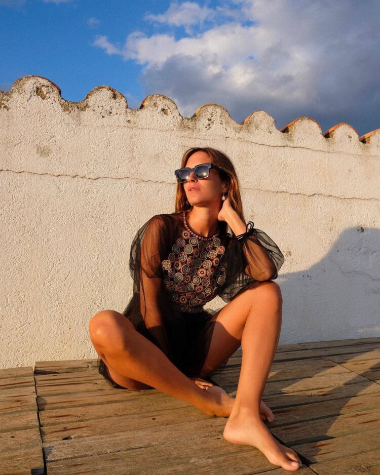 gala gonzalez feet 4