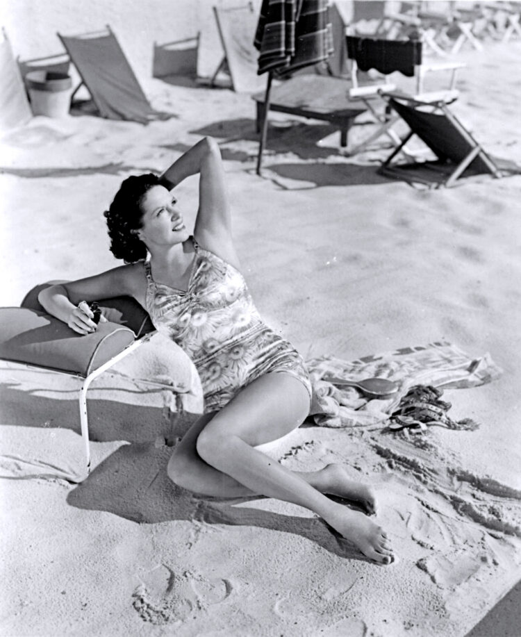 gale sondergaard feet 1 scaled