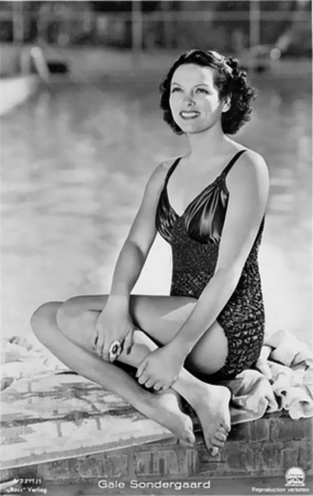 gale sondergaard feet 2