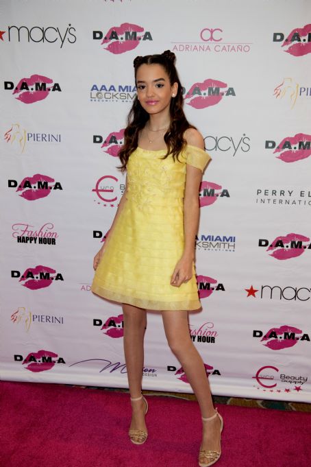 galilea la salvia feet 1