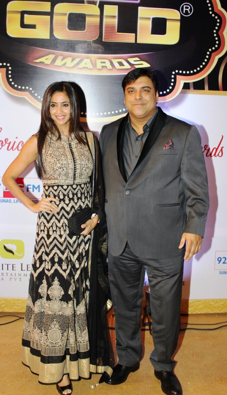 gautami kapoor feet 3