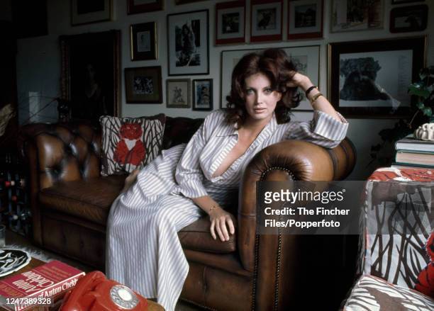 gayle hunnicutt feet 6