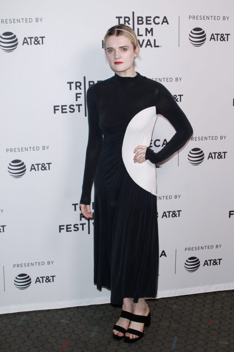 gayle rankin feet 2 scaled