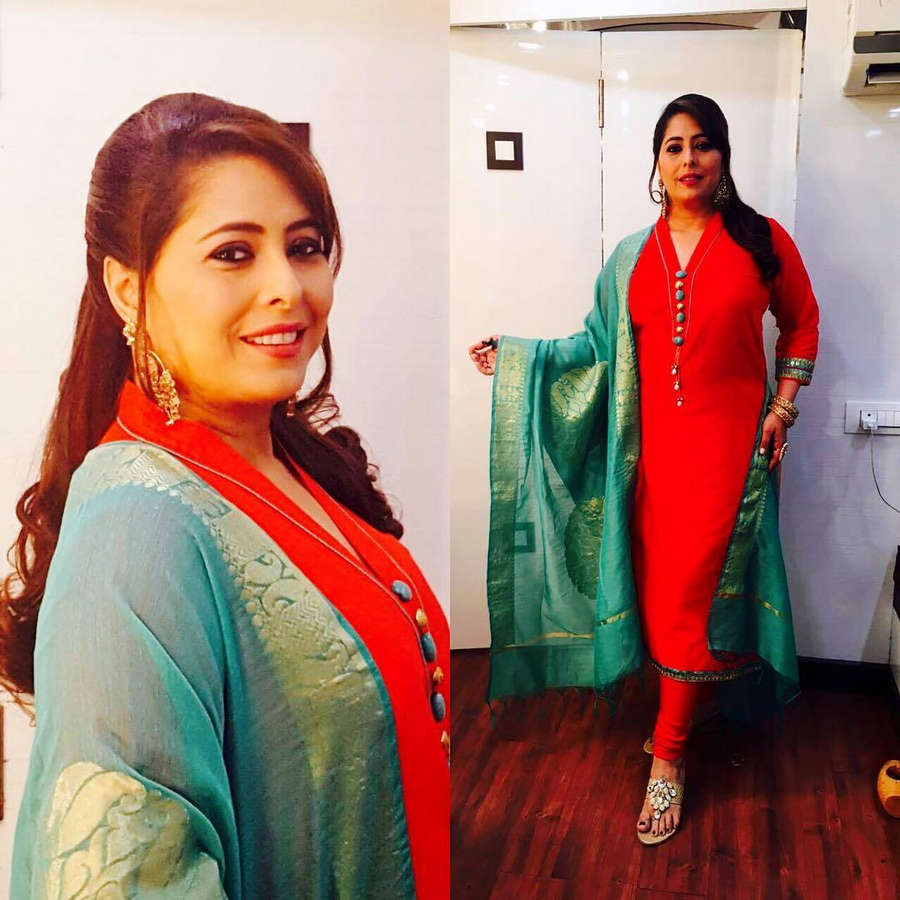 geeta kapoor feet 4