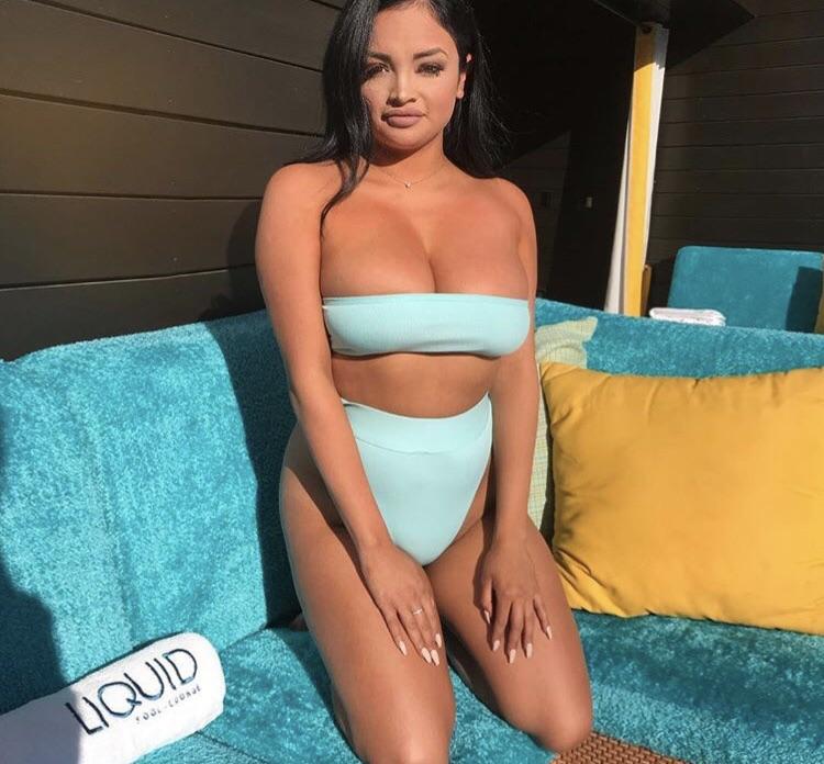 geles rodriguez feet 4