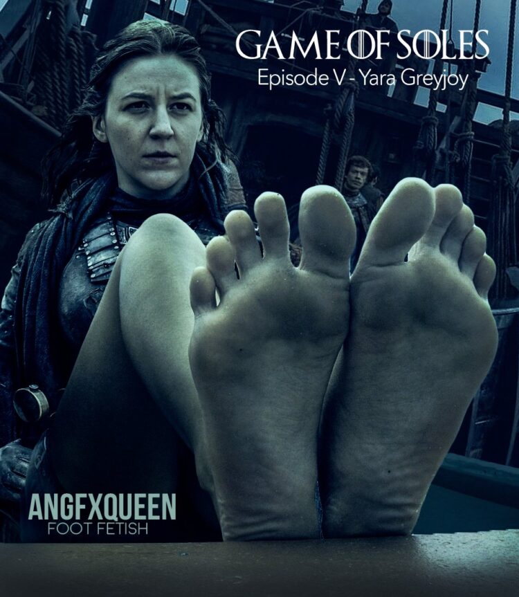gemma whelan feet 4
