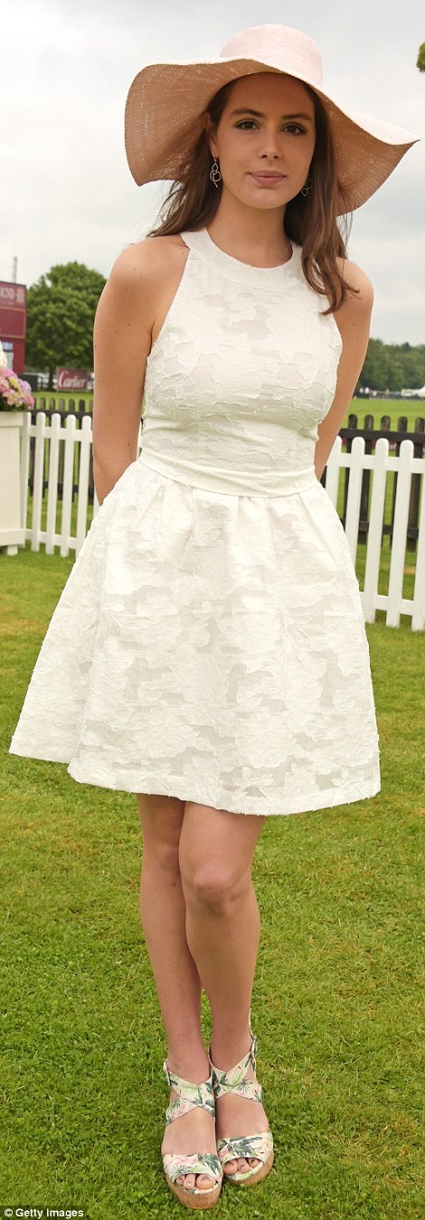 genevieve gaunt feet 6