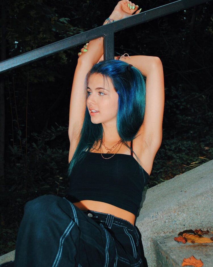 genevieve haarlow feet