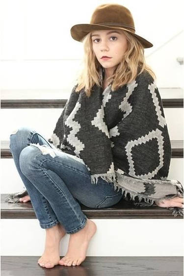 genevieve hannelius feet 1