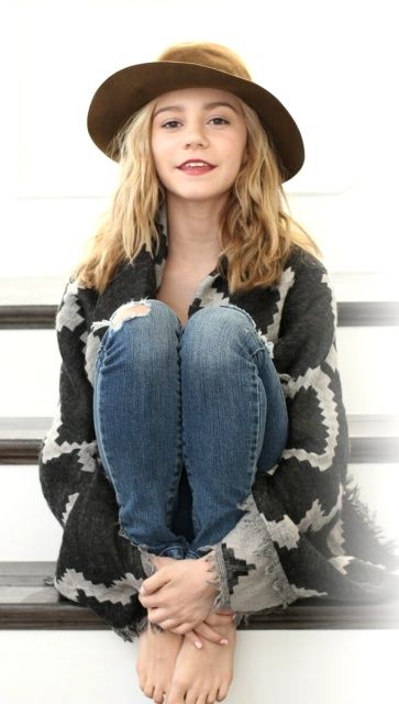 genevieve hannelius feet