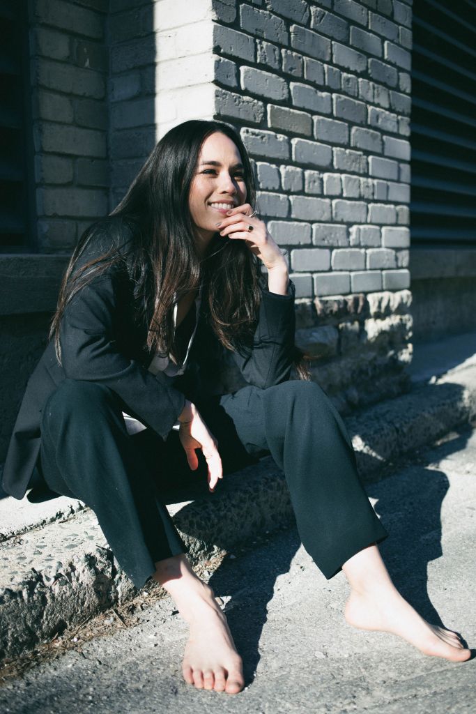 genevieve kang feet 4