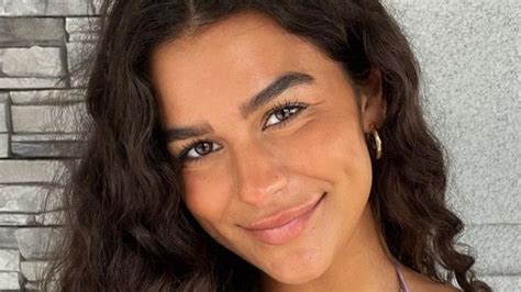 genevieve shawcross feet 6