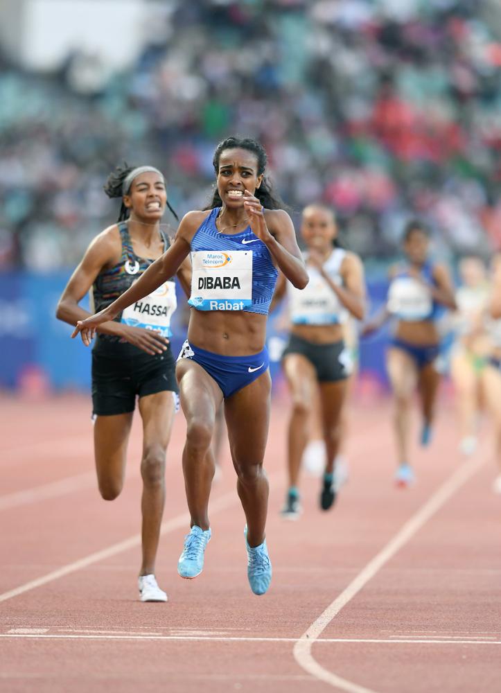 genzebe dibaba feet 5