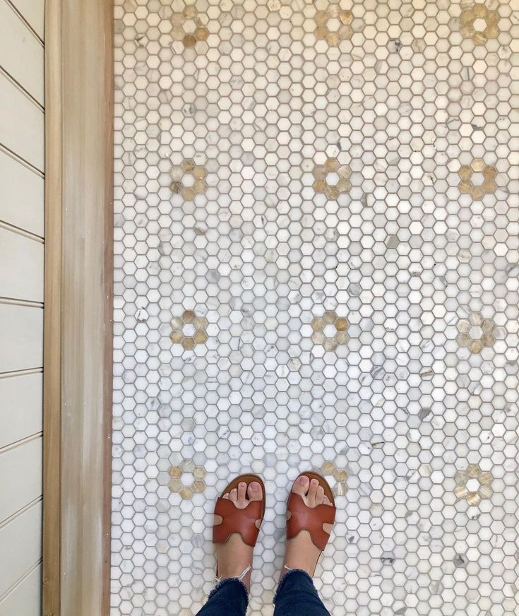 georgia barnes feet 3