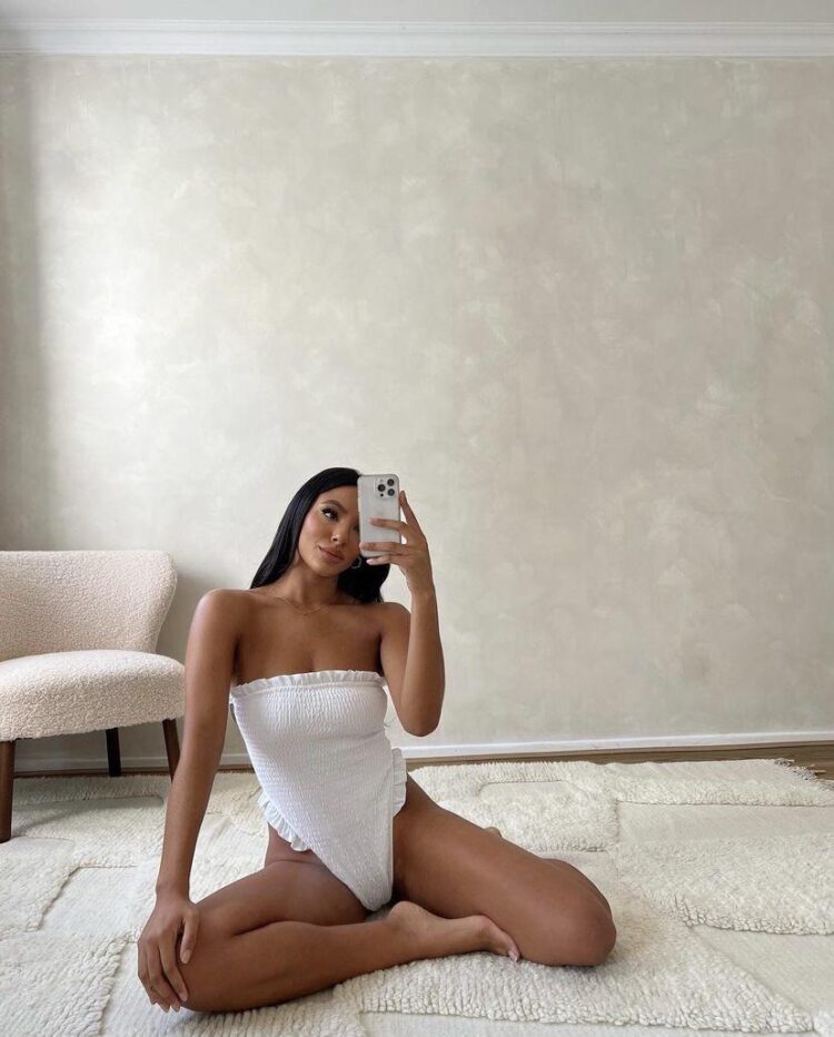 georgia bayliss feet