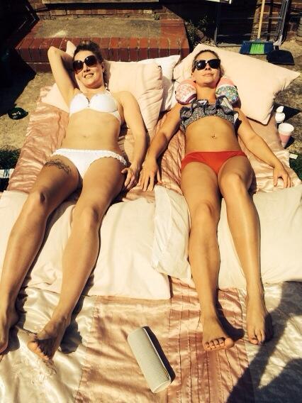 georgia henshaw feet