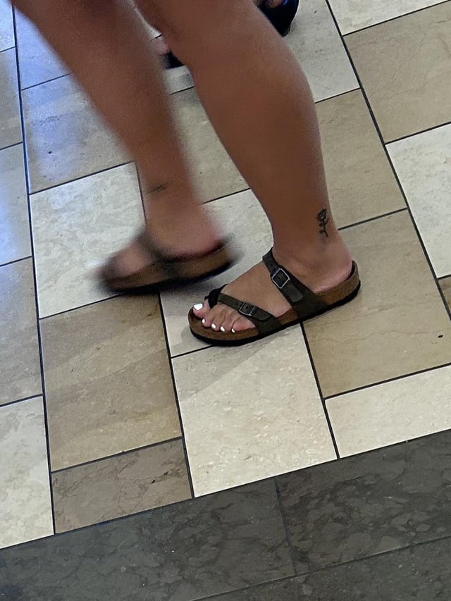 georgia white feet 1