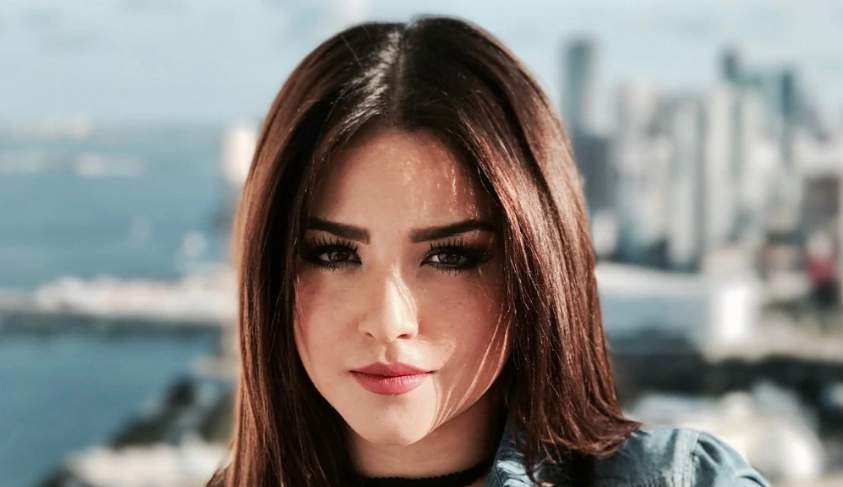 geraldine alejandra galvan feet 6